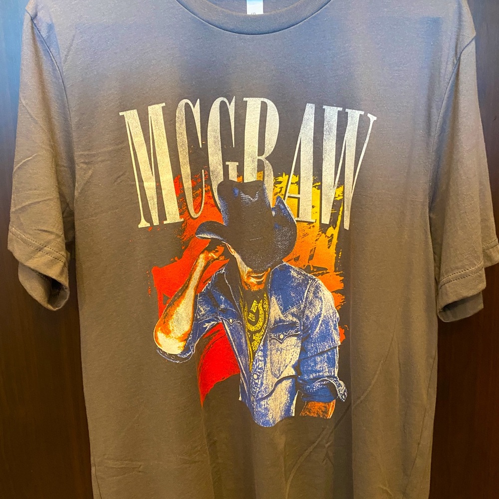 McGraw Country Concert Tee, Limited, never worn, Unisex size L